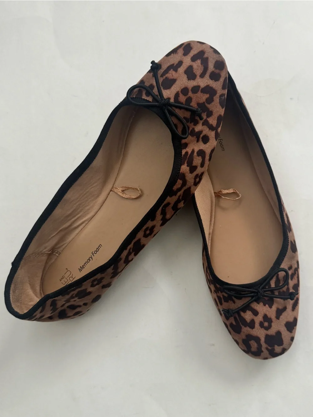 Time and Tru Leopard Print Ballet Flats Shoes 10 Memory Foam Slip On Bow Basics